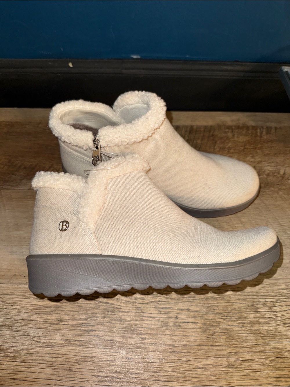 Size 6 BZees For LifeStride Bootie. New without Tags